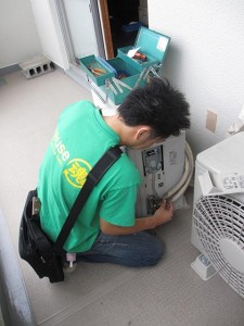 エアコンの取り外し